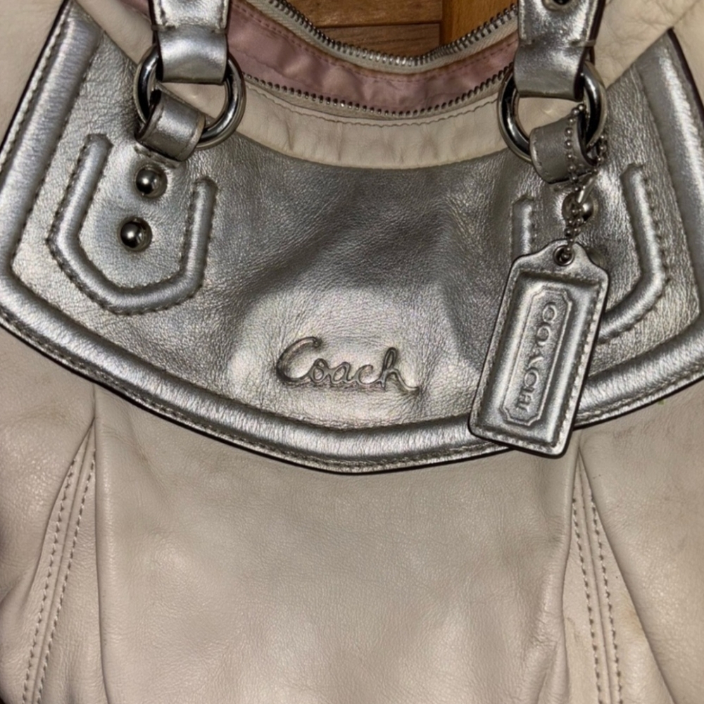 COACH ASHLEY IVORY & SILVER LEATHER CONVERTIBLE SATCHEL TOTE BAG F20104 GUC - Picture 13 of 16